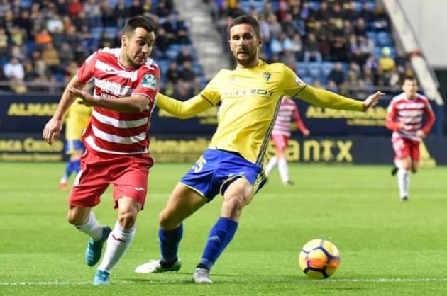 Soi kèo nhà cái tỉ số Cádiz vs Granada, 4/10/2020 - VĐQG Tây Ban Nha