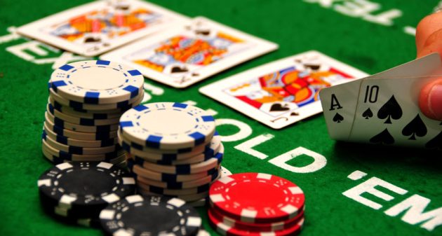 Poker la gi? Cach chia bai Poker sieu dinh tu cac chuyen gia